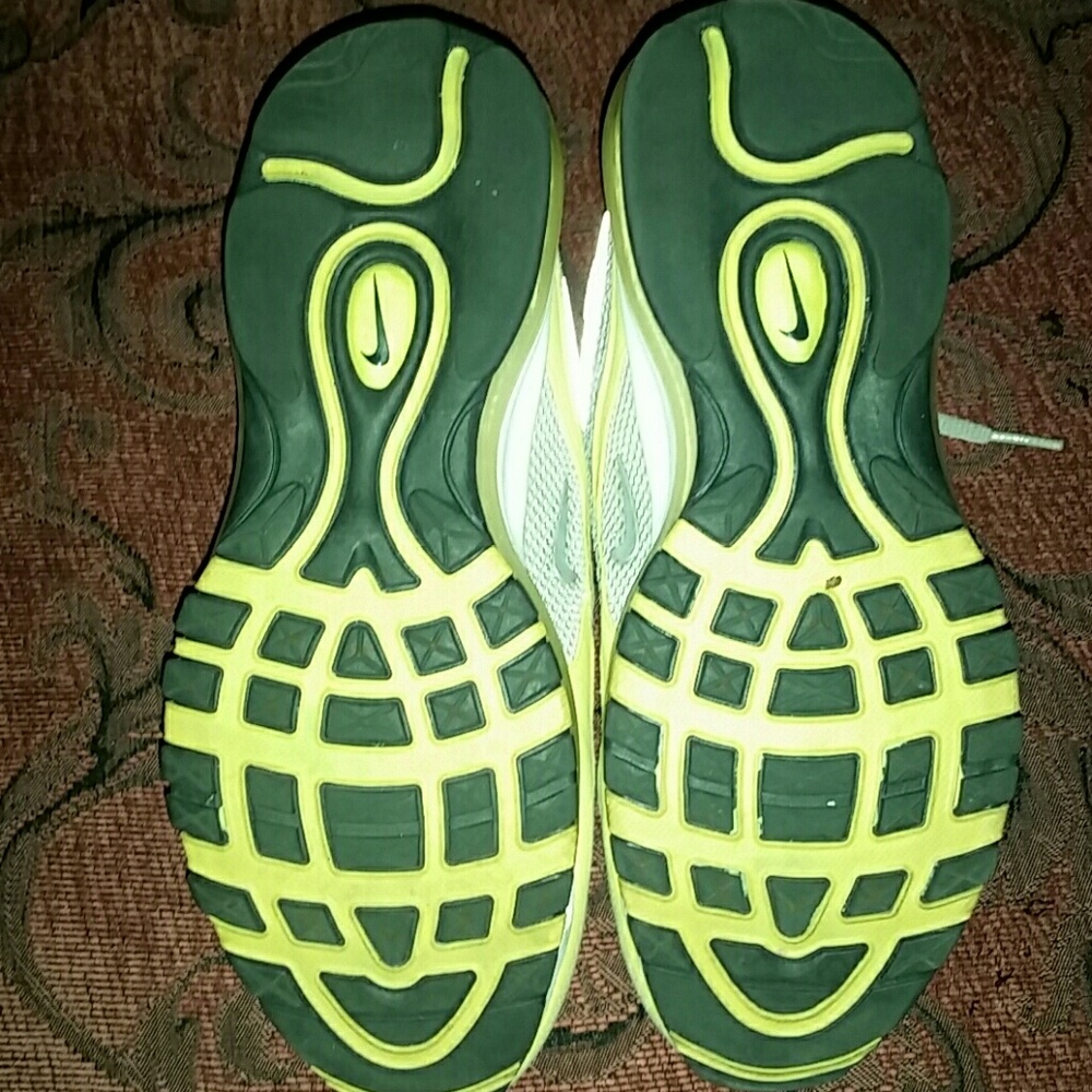 NIKE 600K SOLD SOLD SOLD