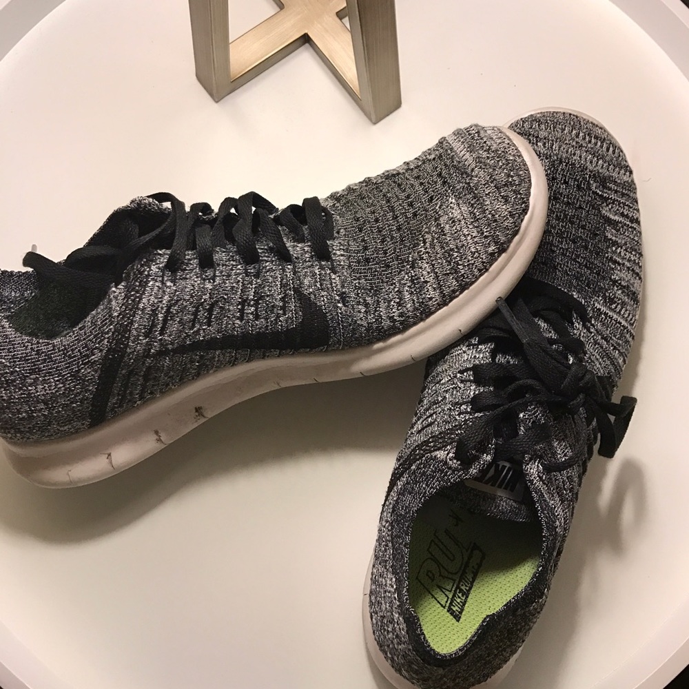 NIKE FREE RN FLYKNIT-Women's Running Shoe,size 8.5