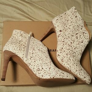 NIB Lucky Brand Sarla Booties