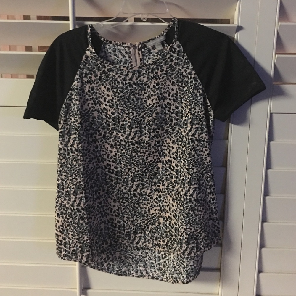 Short sleeve blouse.--SOLD