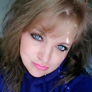 Meet your Posher, Lydia