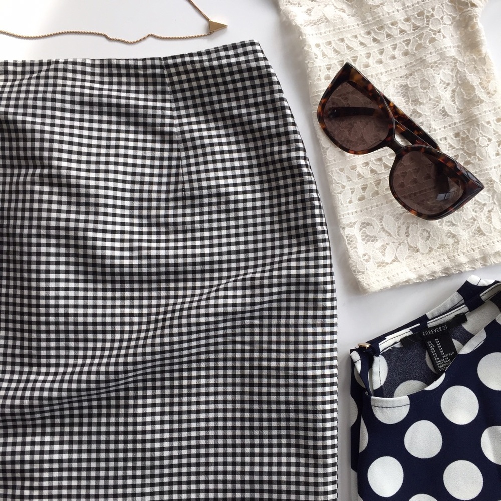 Ann Taylor • Silk gingham pencil skirt