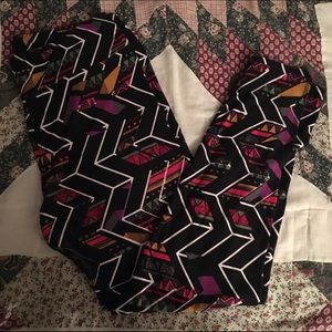 Lularoe arrow leggings