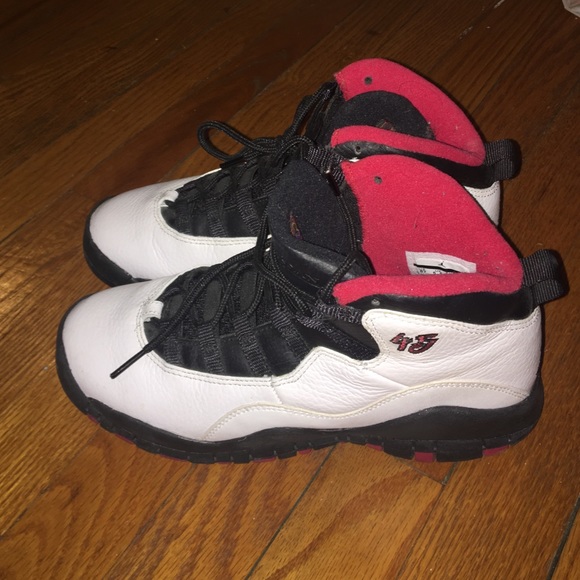 Double Nickel Chicago Jordan 10 6Y - Picture 4 of 4