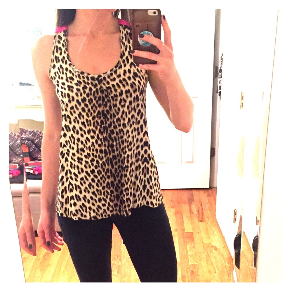 Alisha Levine silk top leopard print w pink detail