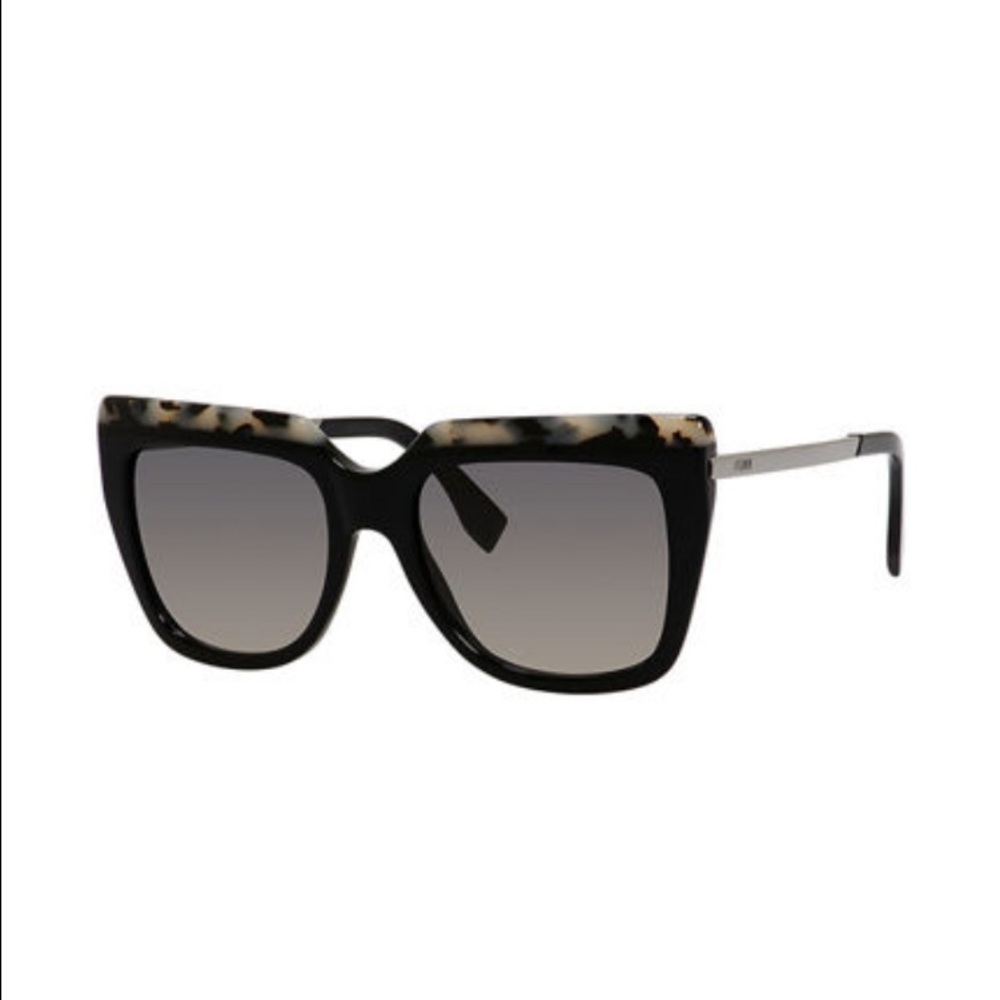 ✨✨NEW FENDI SUNNIES 😎✨✨