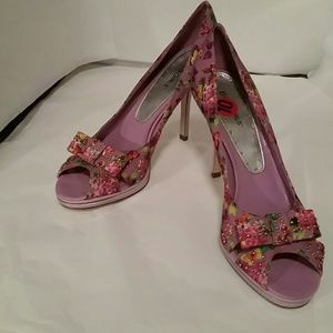 BCBGIRLS Floral design Womans Shoes