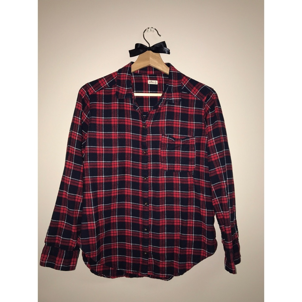 HOLLISTER BUTTON DOWN SHIRT