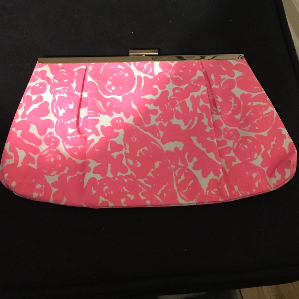 Lilly Pulitzer clutch