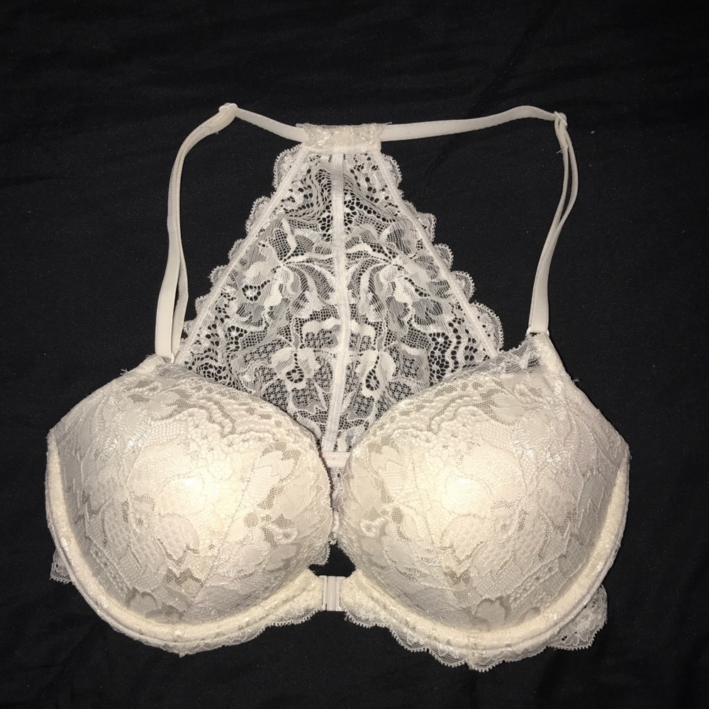 Brand new PINK bra!! Check out my other listings!