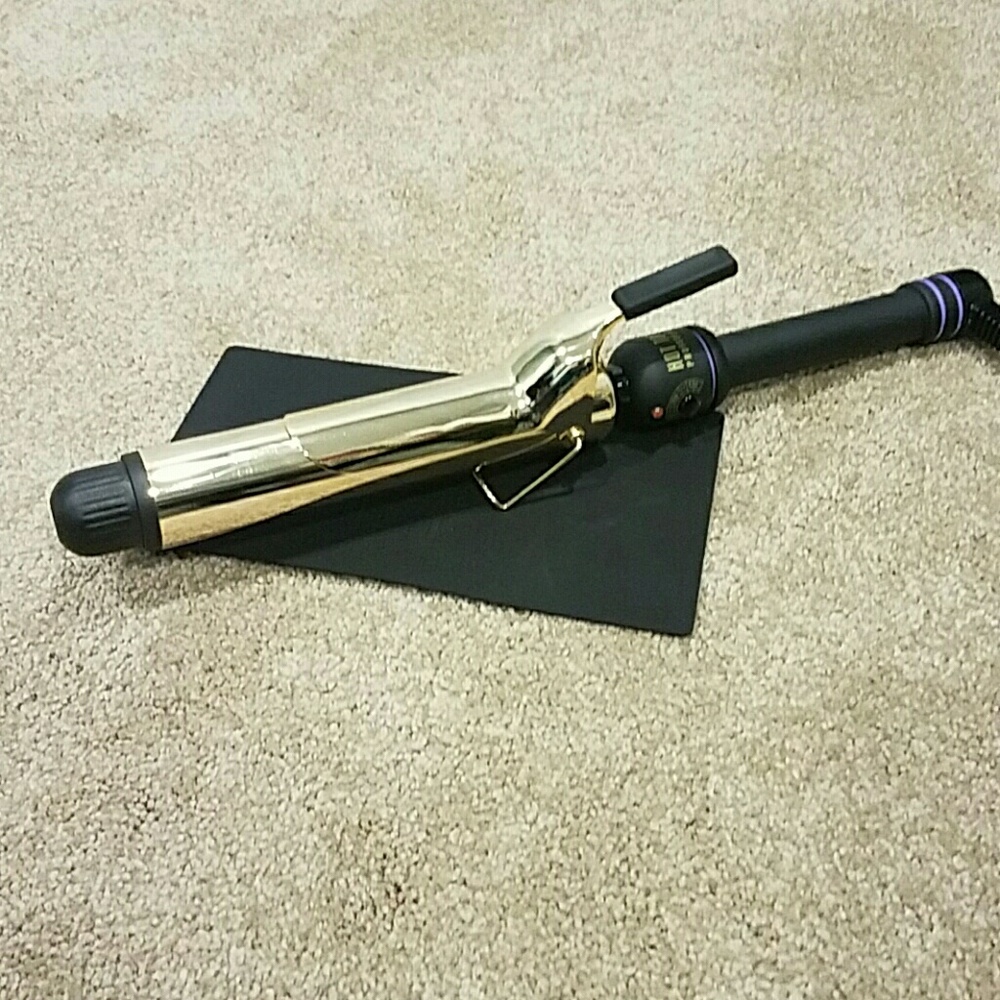 Hot Tools XL 1.5 inch curling iron.