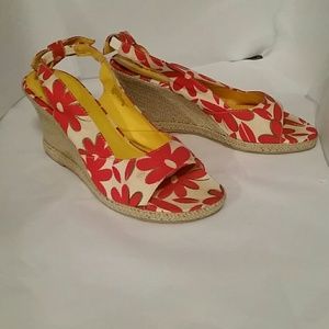 Mudd Womens Wedge Sandal Shoes