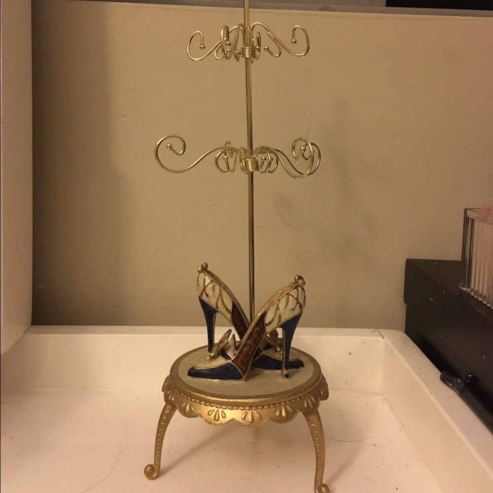 Jewelry hanger