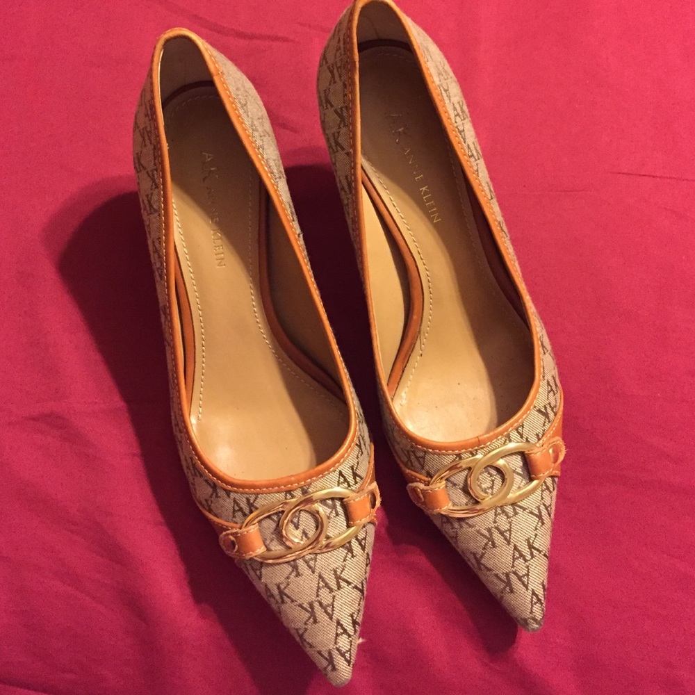 Anne Klein pumps