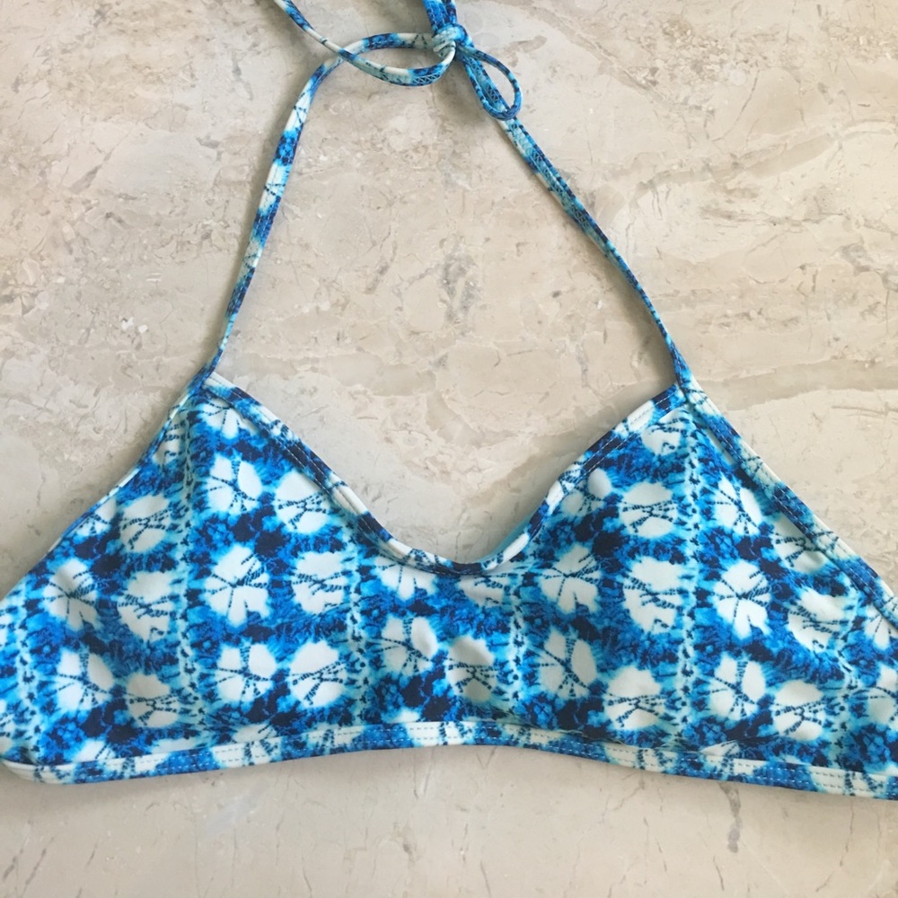 L.A hearts top size small