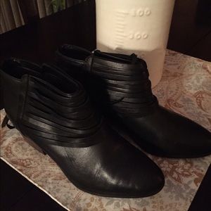 Clarks black leather bootie