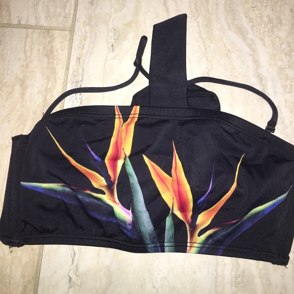 Victoria's Secret top.