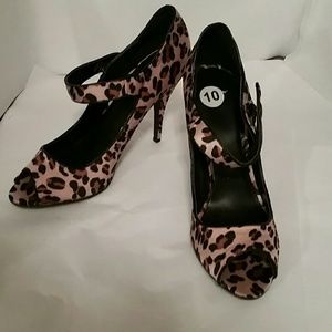 Joey Womens Shoes Animal Print Open Toe