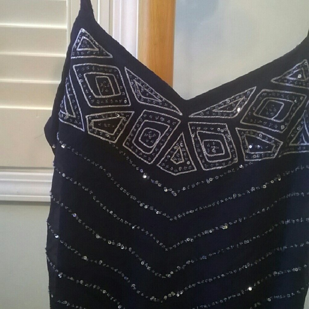 Womans Top - Picture 2 of 4