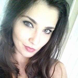 Meet your Posher, Brielle