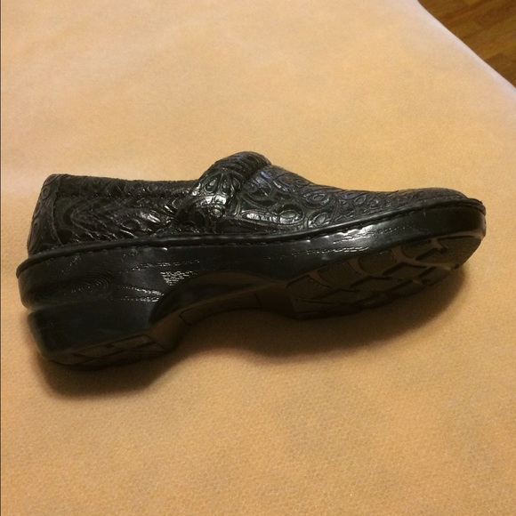 Black BOC shoes - Picture 2 of 4