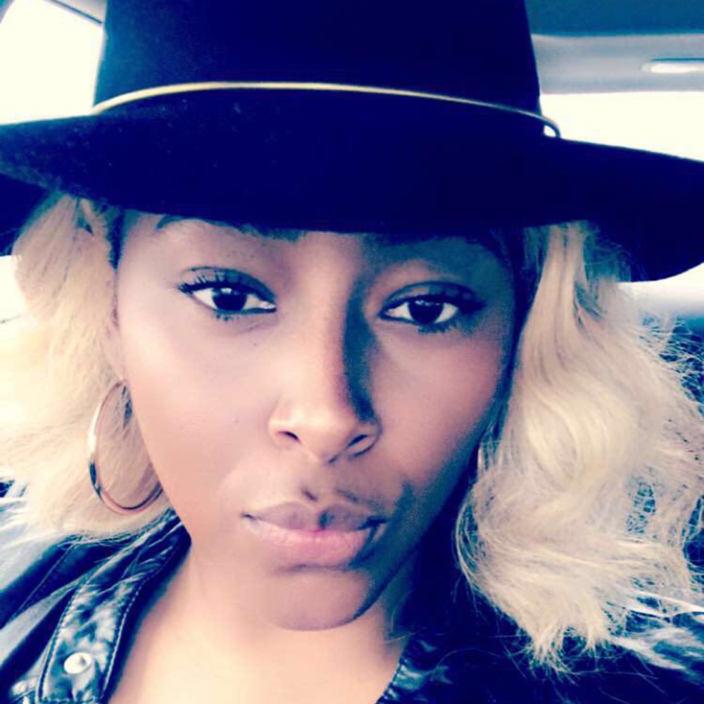 Meet your Posher, Shawna