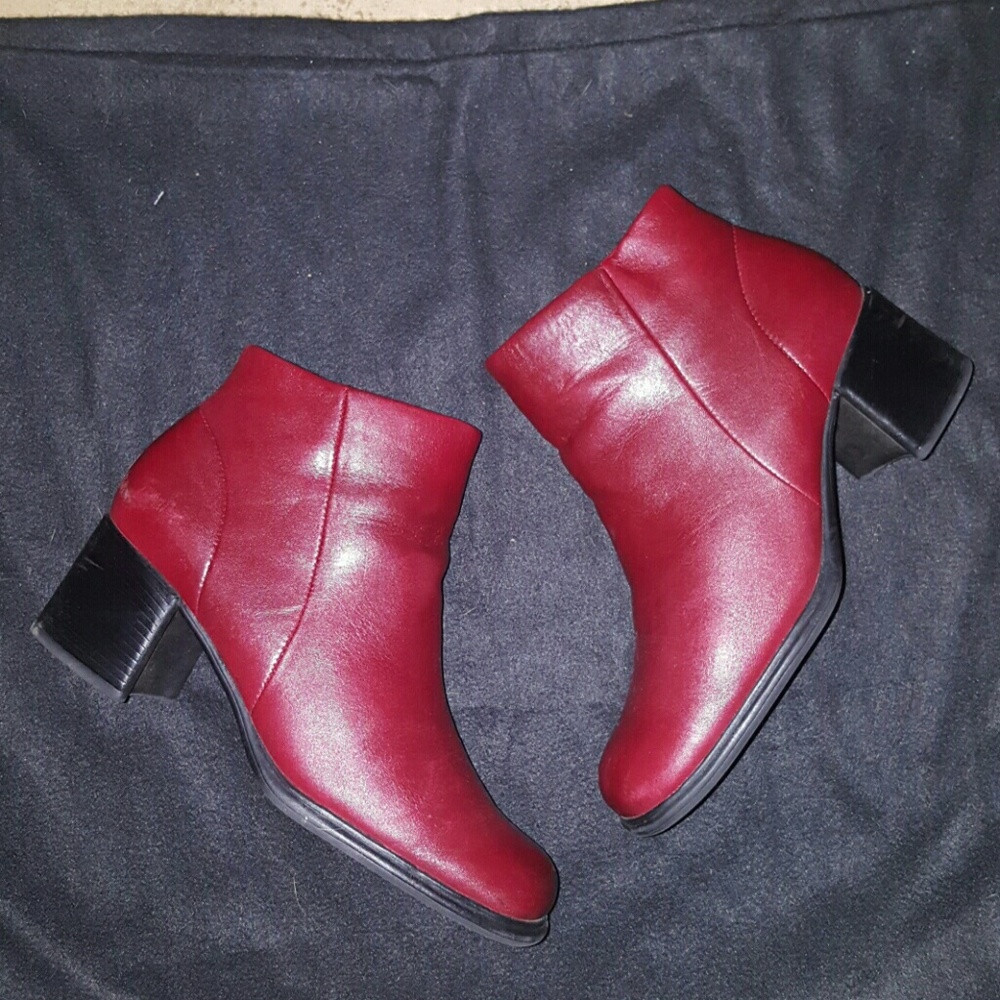 Womens White Mountain Wine Size 8