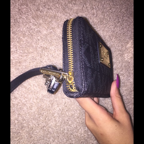 Michael Kors Wristlets - Picture 3 of 4