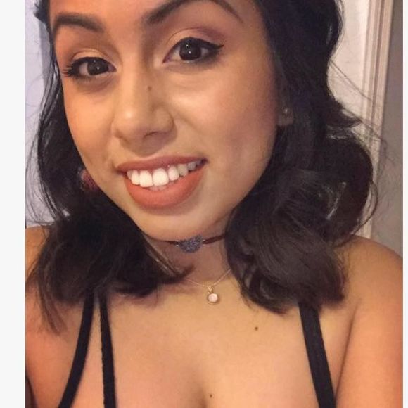 Meet your Posher, Ashley - Picture 1 of 1