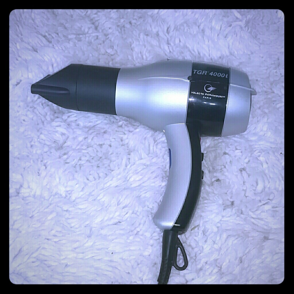 NEW LOWER PRICE Valecta Paramount blow dryer