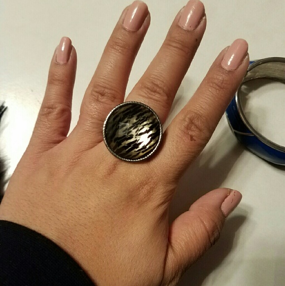 Accessories - Picture 2 of 4