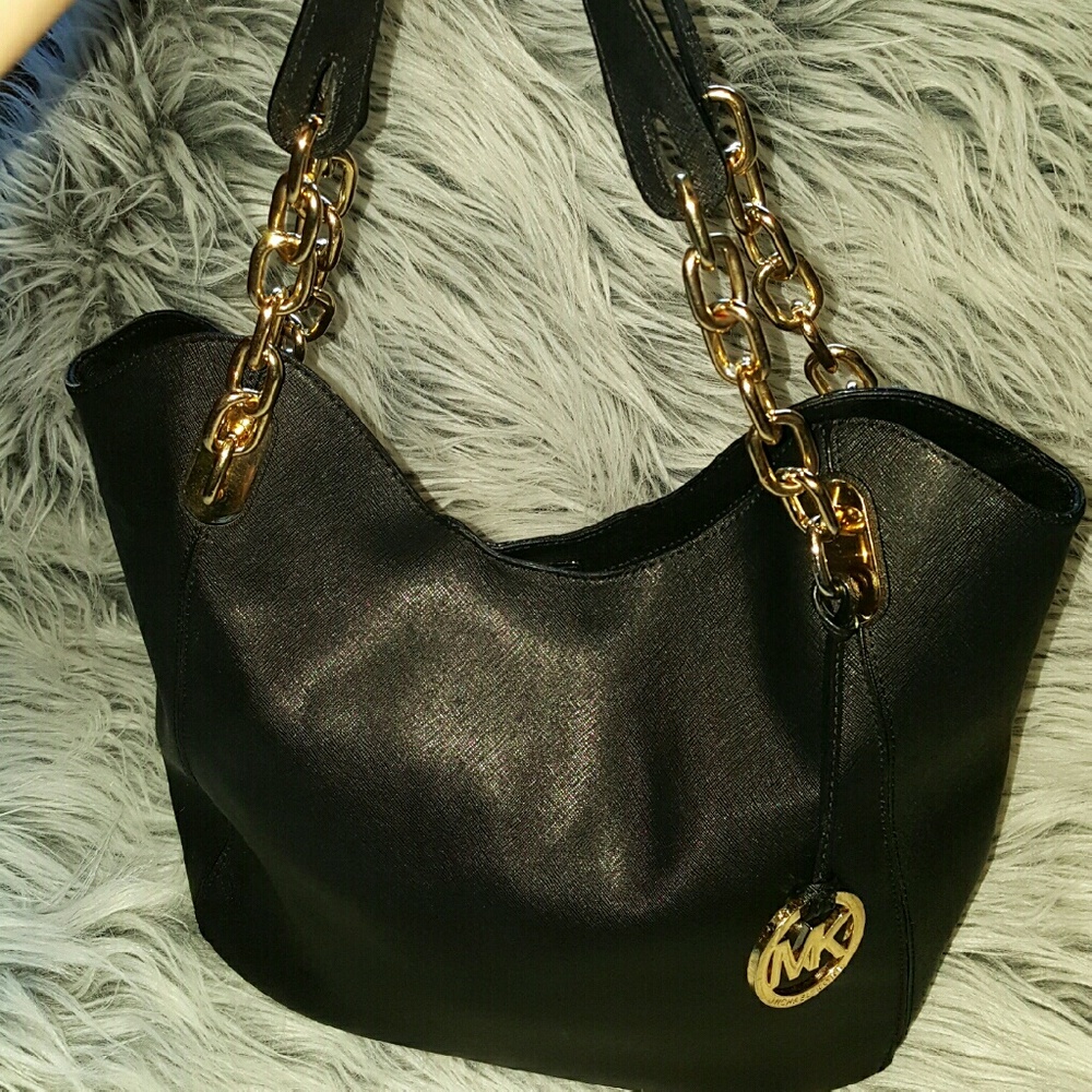 ❤Sold❤Michael Kors Large Shoulder Chain Purse