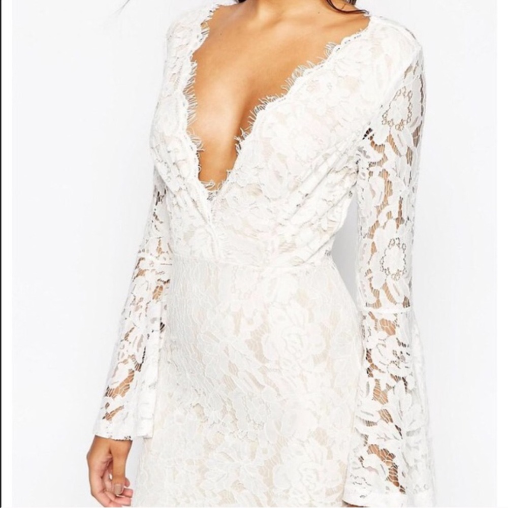 Lace dress maxi