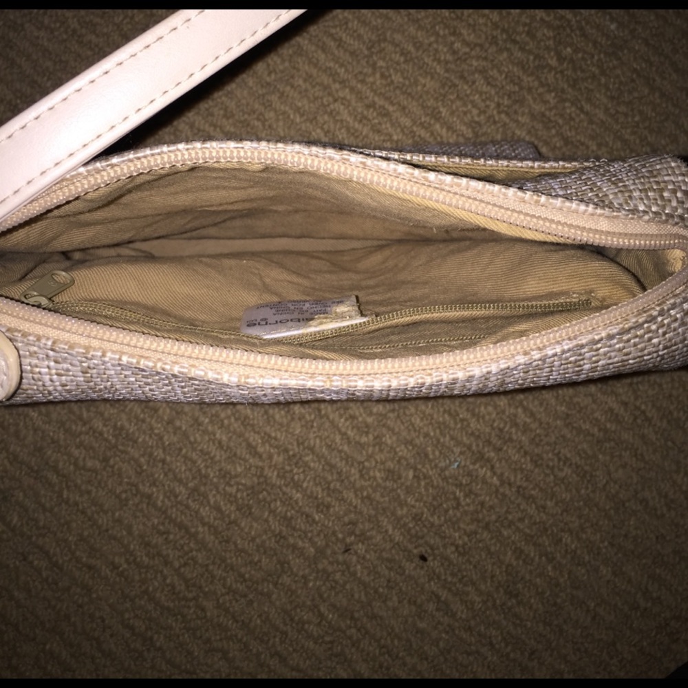 Purse - Picture 4 of 4