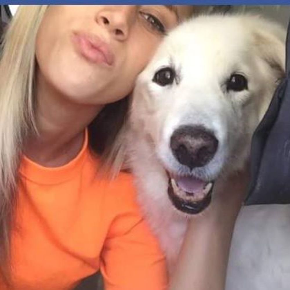 Meet your Posher, Crystal