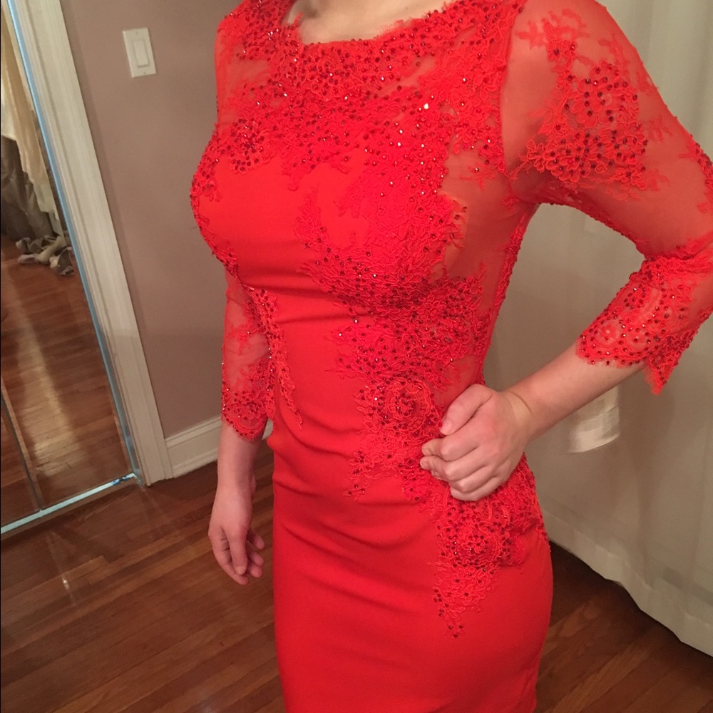 New red Sivalia dress with mesh and beaded top