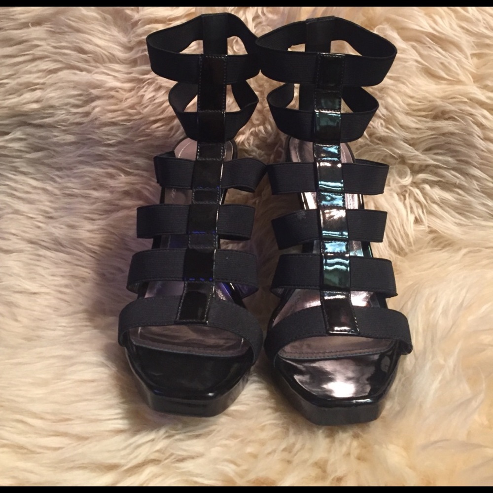 Also Strappy Sandal - Picture 2 of 5