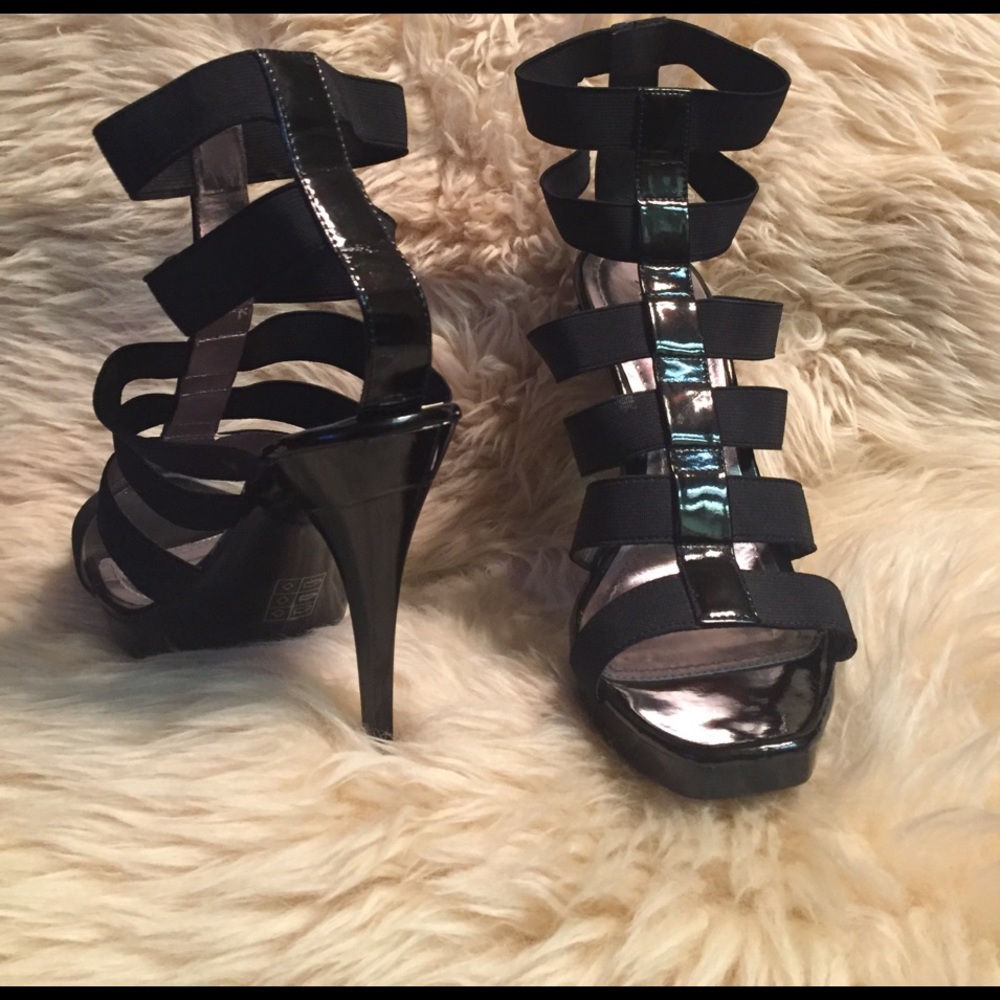 Also Strappy Sandal - Picture 3 of 5