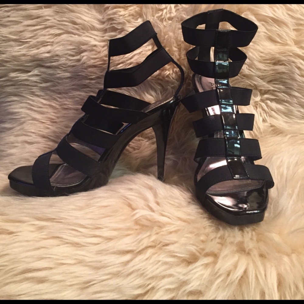 Also Strappy Sandal - Picture 4 of 5