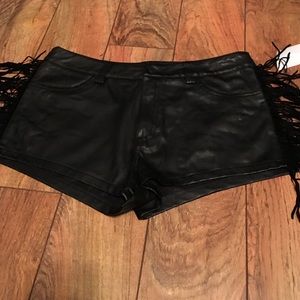 Black Faux Leather Trim Shorts😍