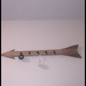 Arrow Hanger