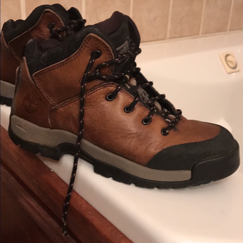 Women's timberlands hiking boot, size 8 1/2