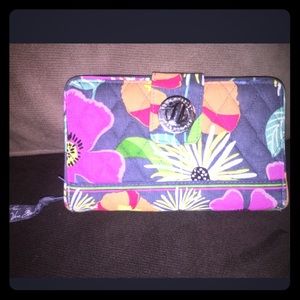 Vera Bradley Turnlock wallet in jazzy blooms