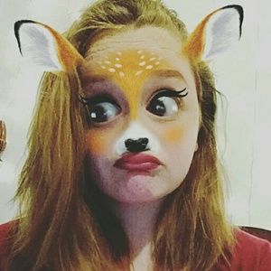 Meet your Posher, Ainsley