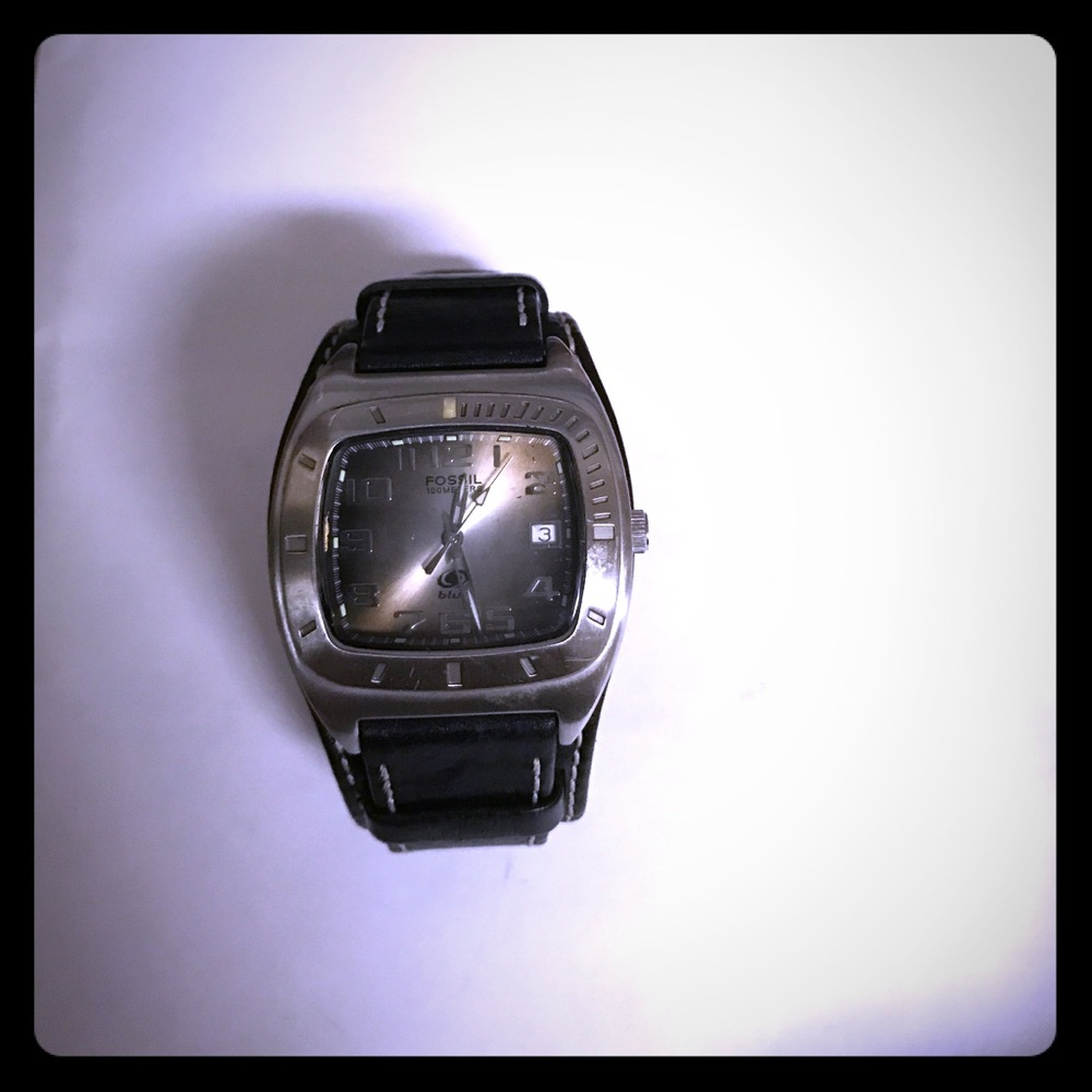 ⌚️FOSSIL LEATHER MEN'S WATCH ⌚️