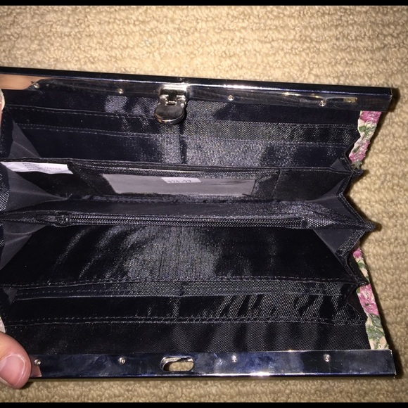 Wallet - Picture 2 of 2