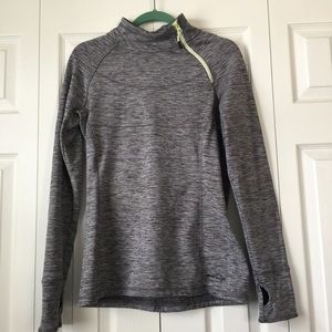 Eddie Bauer cute side zip fleece size medium