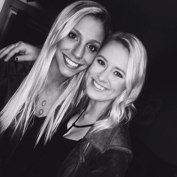 Meet your Posher, Ashton - Picture 1 of 1