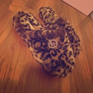 Leopard print Michael Kors slippers