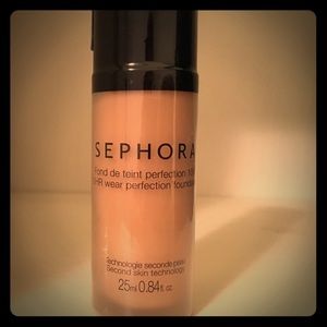 Shade 30 SEPHORA 10 HR Wear Perfection Foundation